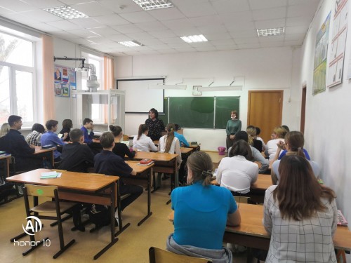 Сотрудники полиции Бузулука с учащимися школ проводят профилактические беседы в рамках правовой помощи