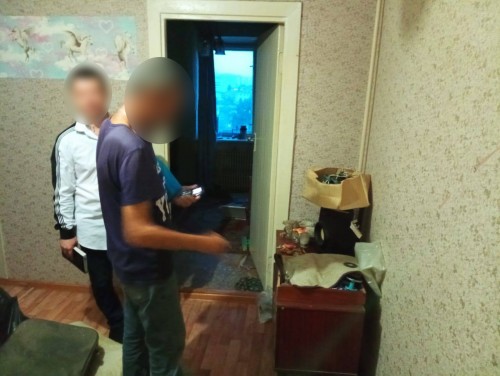 Оренбургские полицейские задержали подозреваемого в краже холодильника из квартиры