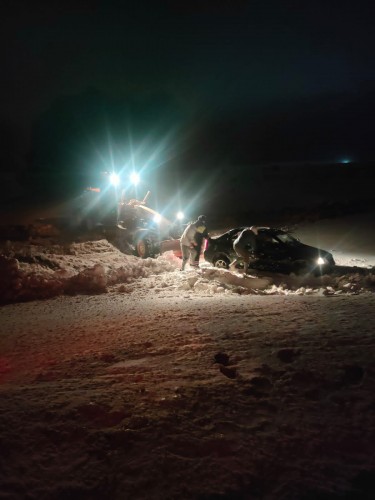 Сотрудники Госавтоинспекции Ясненского района помогли мужчине достать автомобиль, слетевший в кювет.