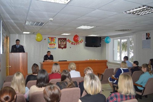 В преддверии Международного женского дня в Отд МВД России по Шарлыкскому району было проведено торжественное собрание.
