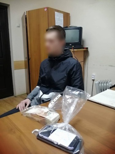 Полицейские Новотроицка задержали подозреваемых в мошенничестве жителей Челябинска