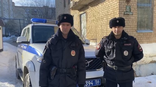 Полицейские Ясненского района доставили мужчину в лечебное учреждение, утратившего способность двигаться от переохлаждения.