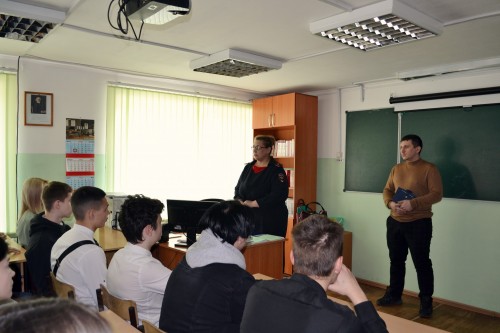 Сотрудники полиции провели профилактическую беседу со студентами нефтегазоворазведочного техникума Оренбурга