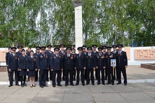Шарлыкские полицейские обеспечили охрану общественного порядка во время проведения памятных и торжественных мероприятий, посвященных 78-ой годовщине Победы
