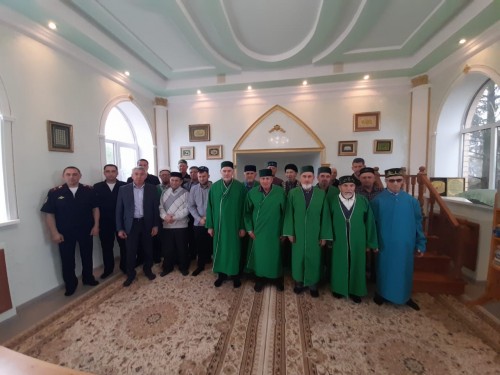 Сотрудники отделения полиции Шарлыкского района провели рабочую встречу с представителями мусульманской конфессии.