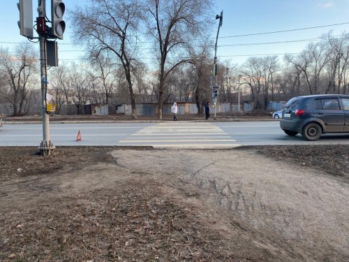 Сотрудники ГИБДД Оренбурга устанавливают обстоятельства наезда на пешехода на улице Шевченко
