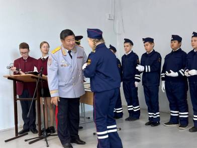 Оренбургских школьников посвятили в кадеты ЮИД