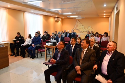 29.02.2024 состоялось первое в текущем году заседание районного Совета депутатов.