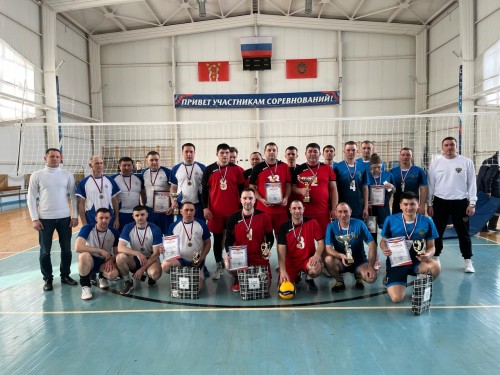 Шарлыкские полицейские завоевали бронзу в зональных соревнованиях по волейболу.