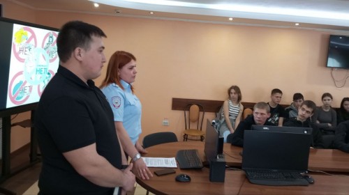 Сотрудники полиции с.Ташла приняли участие в оперативно-профилактическом мероприятии.