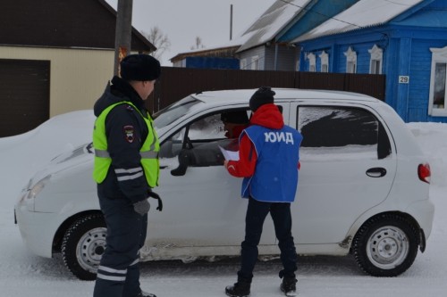 «Ребенок-главный пассажир» – акцию под таким названием провели отряд ЮИД и Госавтоинспекция.