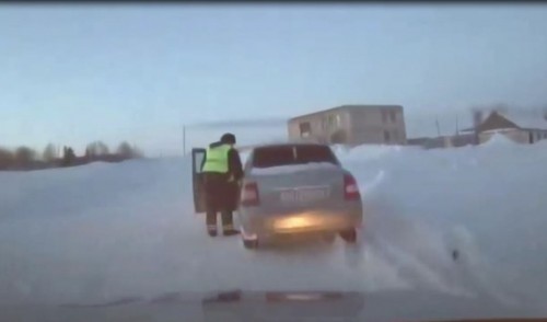 Сотрудники ГИБДД задержали несовершеннолетнего водителя