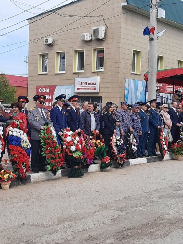 9 мая в 12 часов дня на центральной площади города Абдулино состоялся торжественный парад, посвященный 77-й годовщине Победы в Великой Отечественной войне 