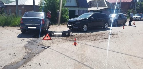 В Бугуруслане сотрудниками полиции проводится проверка по факту дорожно-транспортного происшествия