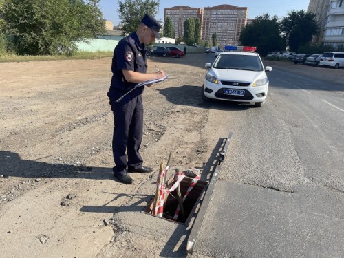 Сотрудники отделения дорожного надзора провели обследование улицы Есимова