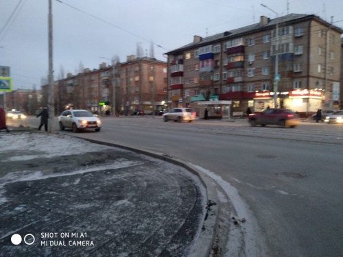 В Новотроицке полицейские устанавливают обстоятельства ДТП, в котором пострадала женщина-пешеход