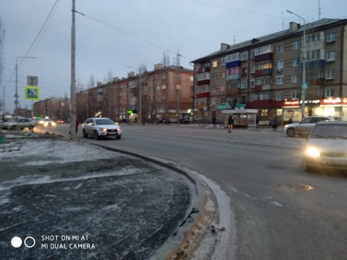 В Новотроицке полицейские устанавливают обстоятельства ДТП, в котором пострадала женщина-пешеход