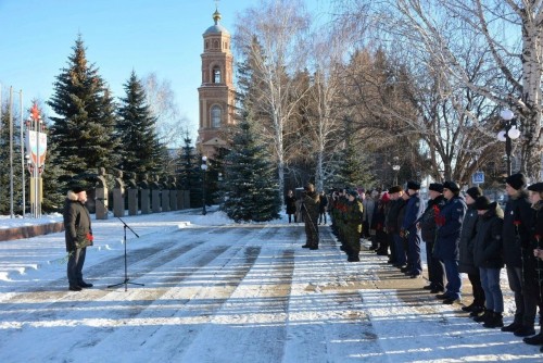 Девятого декабря, в День Героев Отечества, на мемориале погибшим в годы Великой Отечественной войны состоялся митинг.