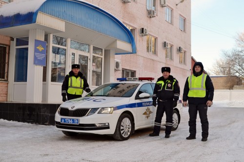  Оренбурженка поблагодарила инспекторов ГИБДД за оказанную помощь на Нежинском шоссе