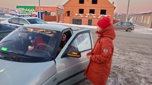 В Северном районе сотрудники полиции провели профилактическую акцию «Письмо водителю» и напоминая о дорожной безопасности