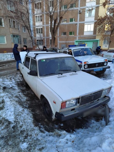 В Оренбурге сотрудники уголовного розыска задержали подозреваемого в краже имущества из четырех автомобилей