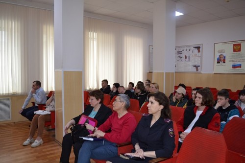 В Оренбурге сотрудники полиции организовали мероприятие для подростков, состоящих на профилактическом учете