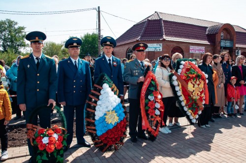 Абдулинские полицейские обеспечили охрану общественного порядка во время проведения памятных и торжественных мероприятий, посвященных 78-ой годовщине Победы