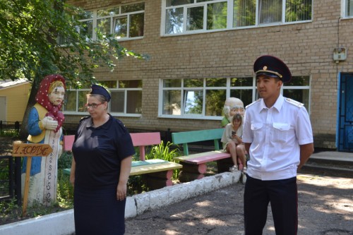 Оренбургские полицейские провели «Зарядку со стражем порядка»