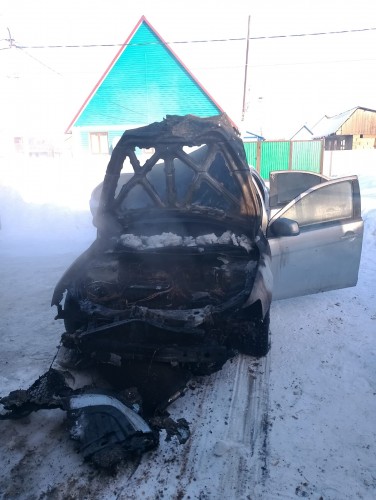 В Соль-Илецке полицейские выясняют причину возгорания автомобиля 