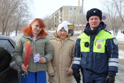 «Цветы для автоледи» на дорогах ЗАТО Комаровский