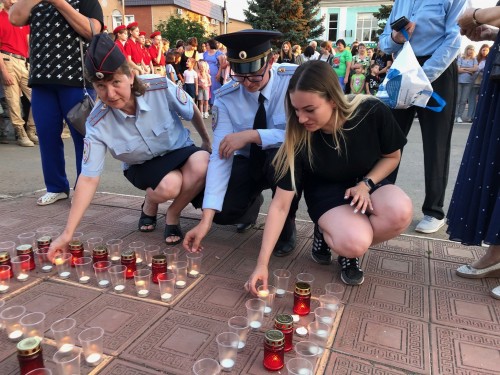 Сотрудники ОМВД России по Саракташскому району приняли участие в патриотической акции «Свеча памяти» 