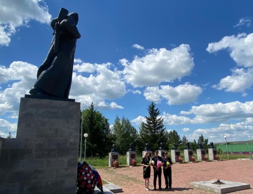 В День памяти и скорби сотрудники полиции  почтили память погибших воинов  