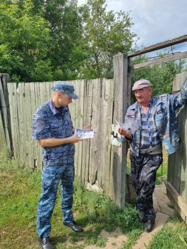 Тоцкие полицейские провели профилактическую беседу с жителями района о возможных видах мошенничества 