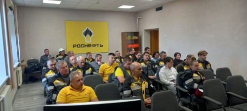 Первомайские полицейские провели беседу по профилактике мошенничества с коллективом газоперерабатывающего предприятия