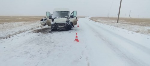 Сотрудники Госавтоинспекции Кваркенского района выясняют обстоятельства ДТП с пострадавшей