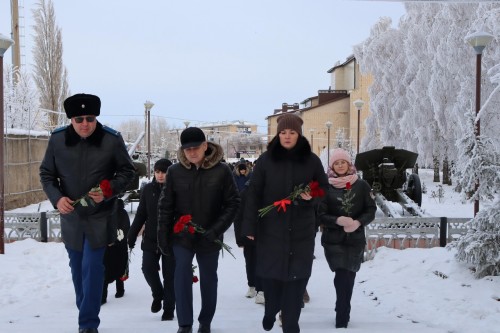  прошел митинг, посвященный Дню Героев Отечества